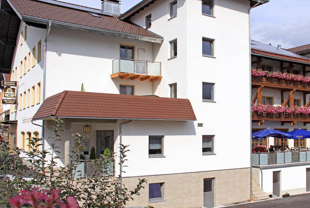 Hotel-Gasthof Zum Oberen Wirt Regen Exterior foto